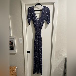 Latched Mama nursing wide legged romper with waist tie. Navy blue (S)